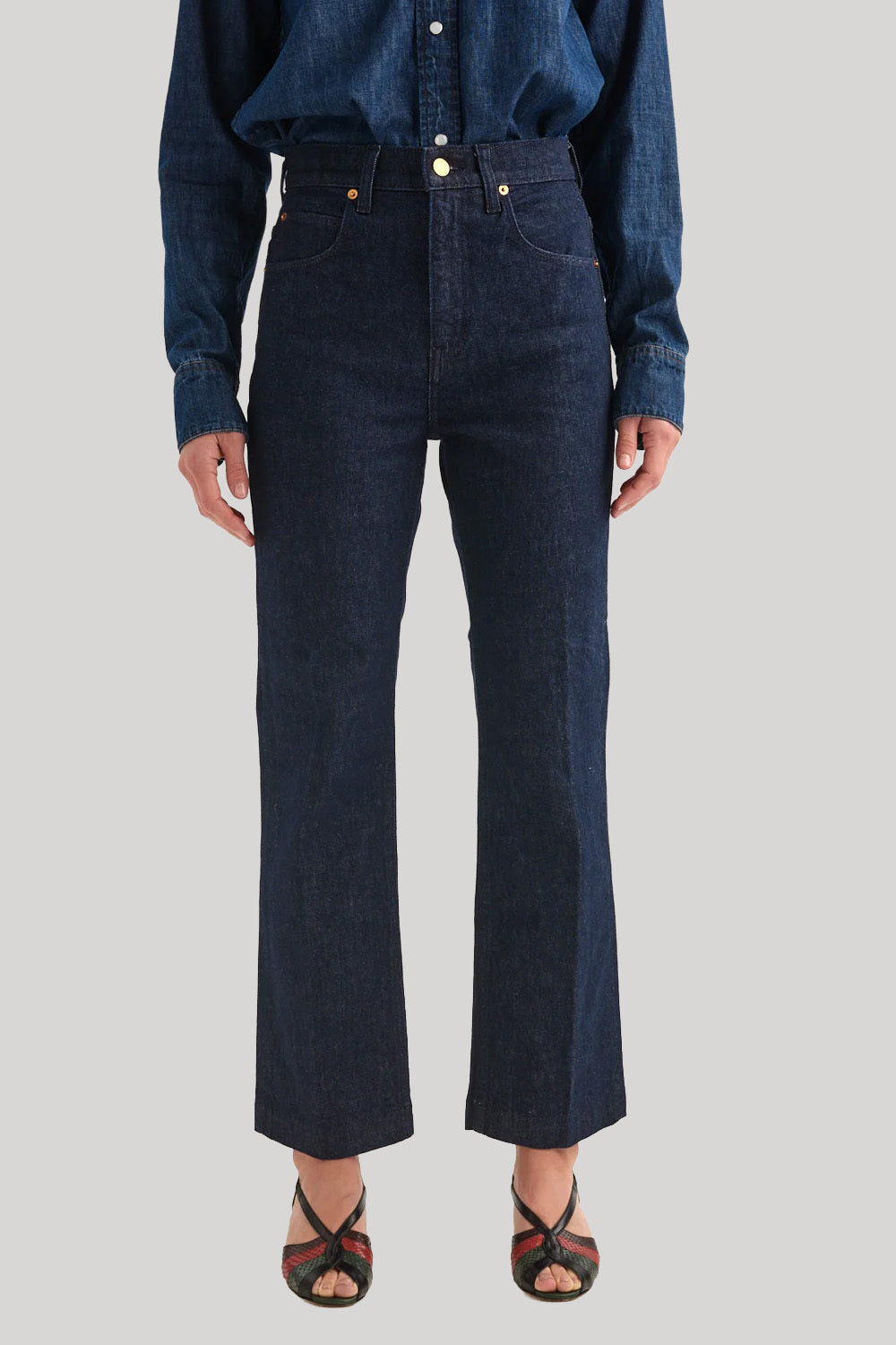 Cropped denim trousers
