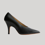 Black leather pump