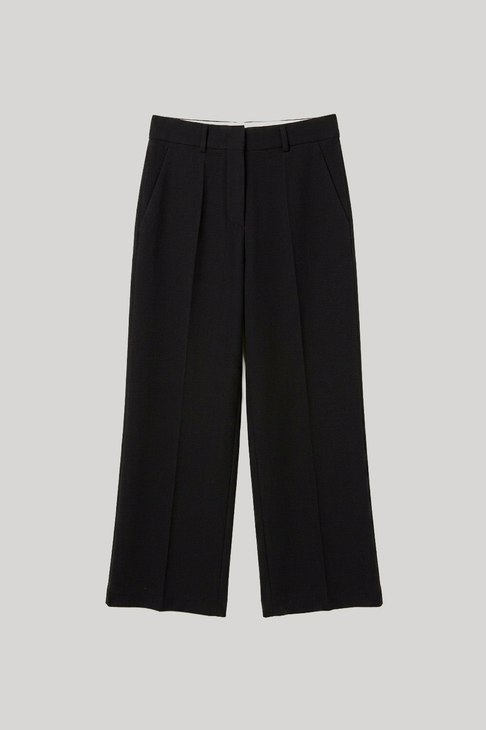 Black cropped trousers